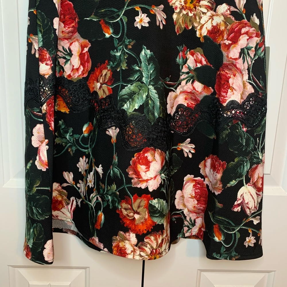 Chelsea 28 Black Foxie Floral Lace Trim Tea Dress - Picture 5 of 14
